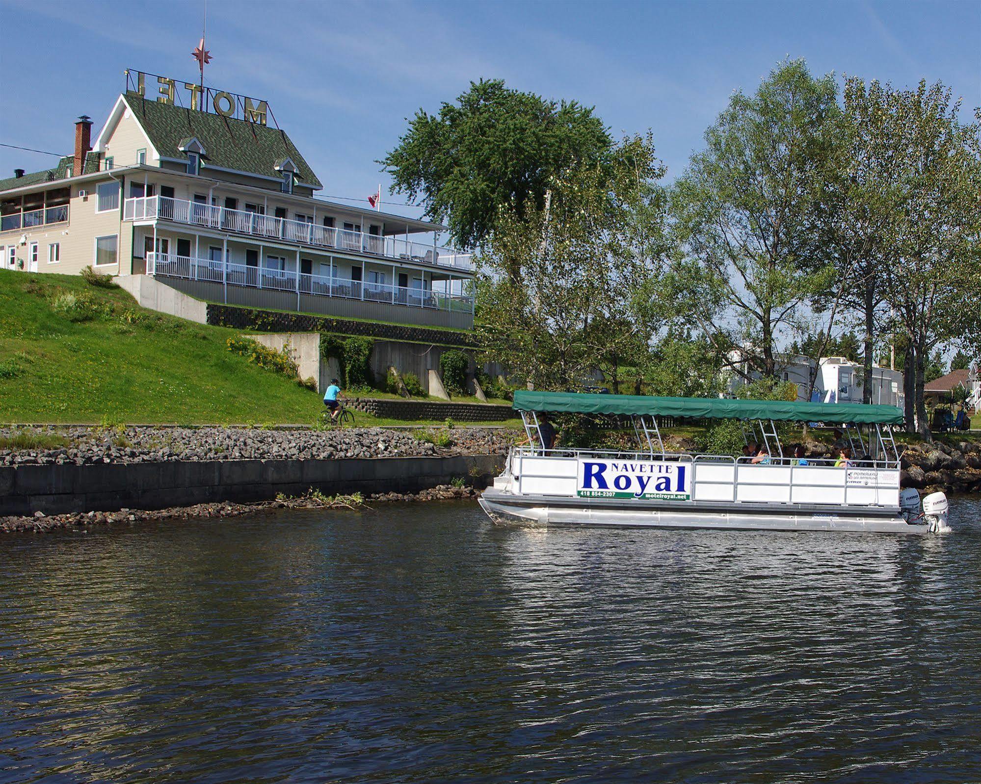 Royal Motel 2*